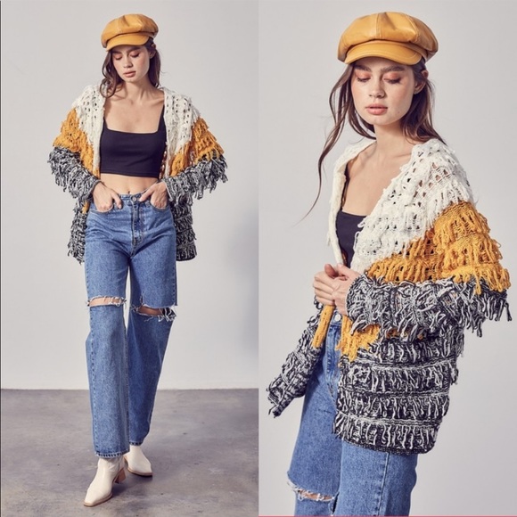 B27💛🤎Host Pick!Edgy shag cardigan w/color block pattern+stylized hues4all year - Picture 2 of 4